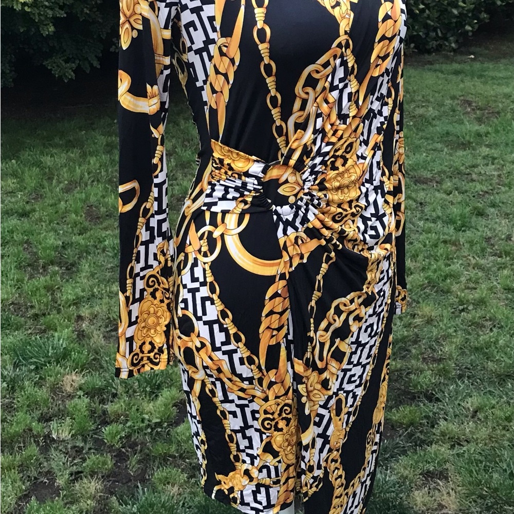 Chain pattern Designer Dress - Picture 6 of 8